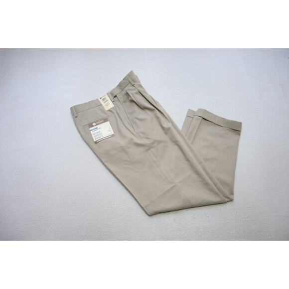 Haggar Dress Pants Classic Fit Performance Flex Beige Mens Size 32 x 30 NWT - Picture 1 of 8